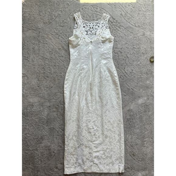 Vintage Cream Embroidered Lace Dress with Side Slit – Size S (Approx. 2/4) - Picture 3 of 11